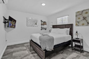 Lovely 2 bedroom Studios-Suite Walking Distance To Ocean